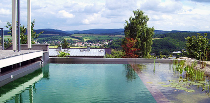 Johannes Schmitt GaLaBau: Baden in naturbelassenem Wasser Baden in naturbelassenem Wasser