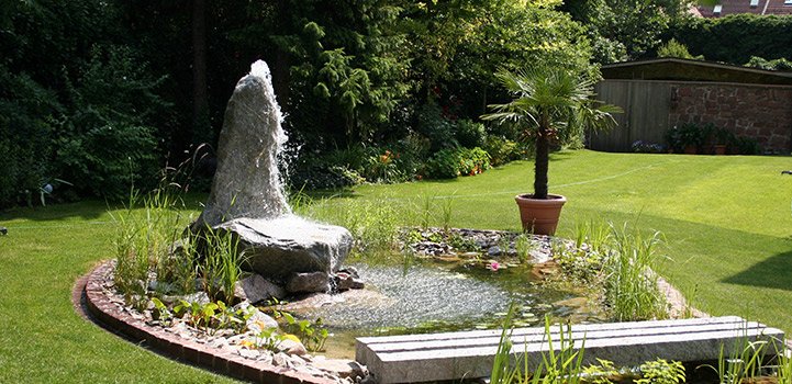 Wasserspiele für Schwimmteich und Naturpool - Seydell GmbH Garten- und Landschaftsbau, Karlsruhe, Baden-Württemberg